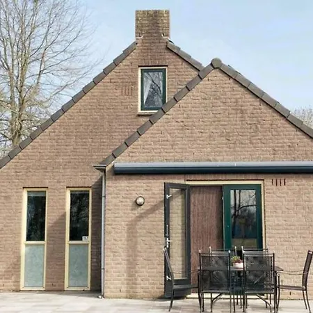 Villa Near The With Garden And Playgroun *